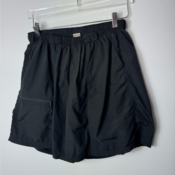 Ll Bean womens nylon short size medium 1910 - Picture 1 of 3